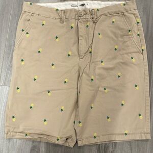 Old Navy Slim Pineapple Shorts - 38